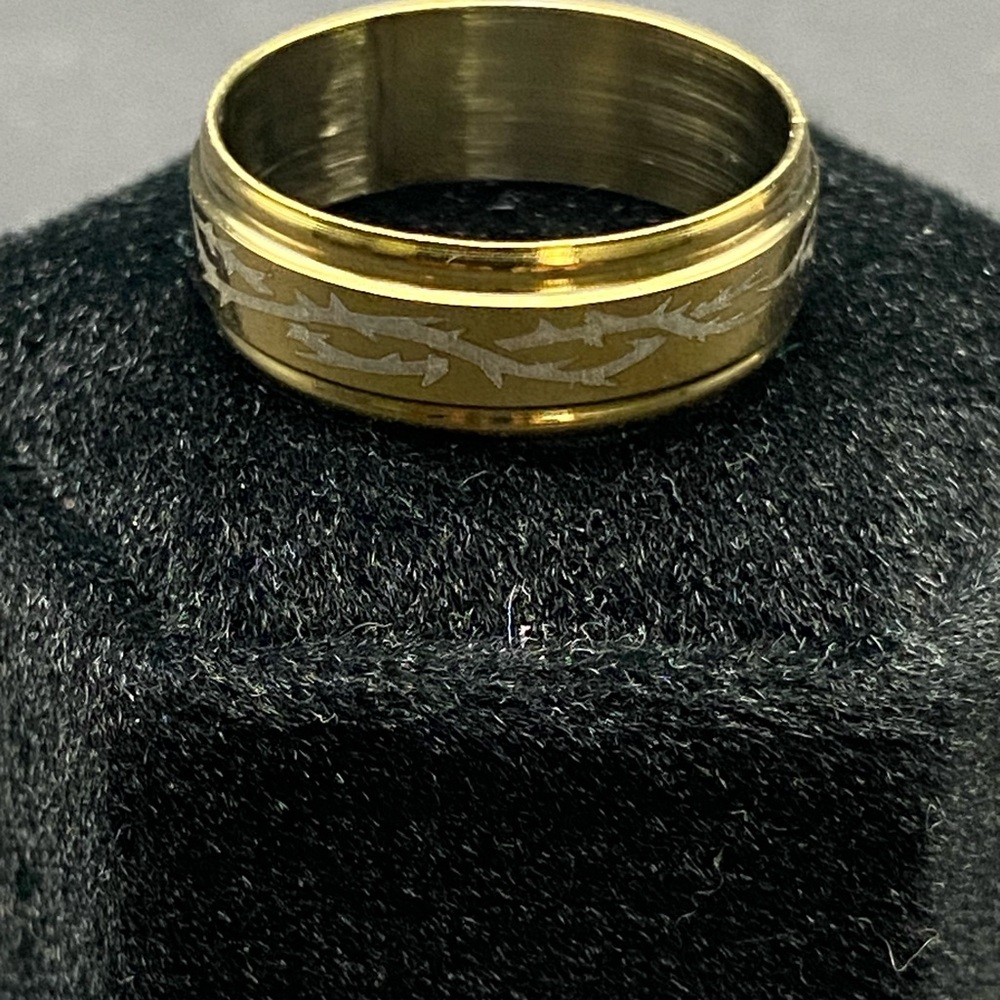 Item 89 Vintage Men's Gold Enamel Mountain Band
Ring Art Deco Style Sz 8.5
